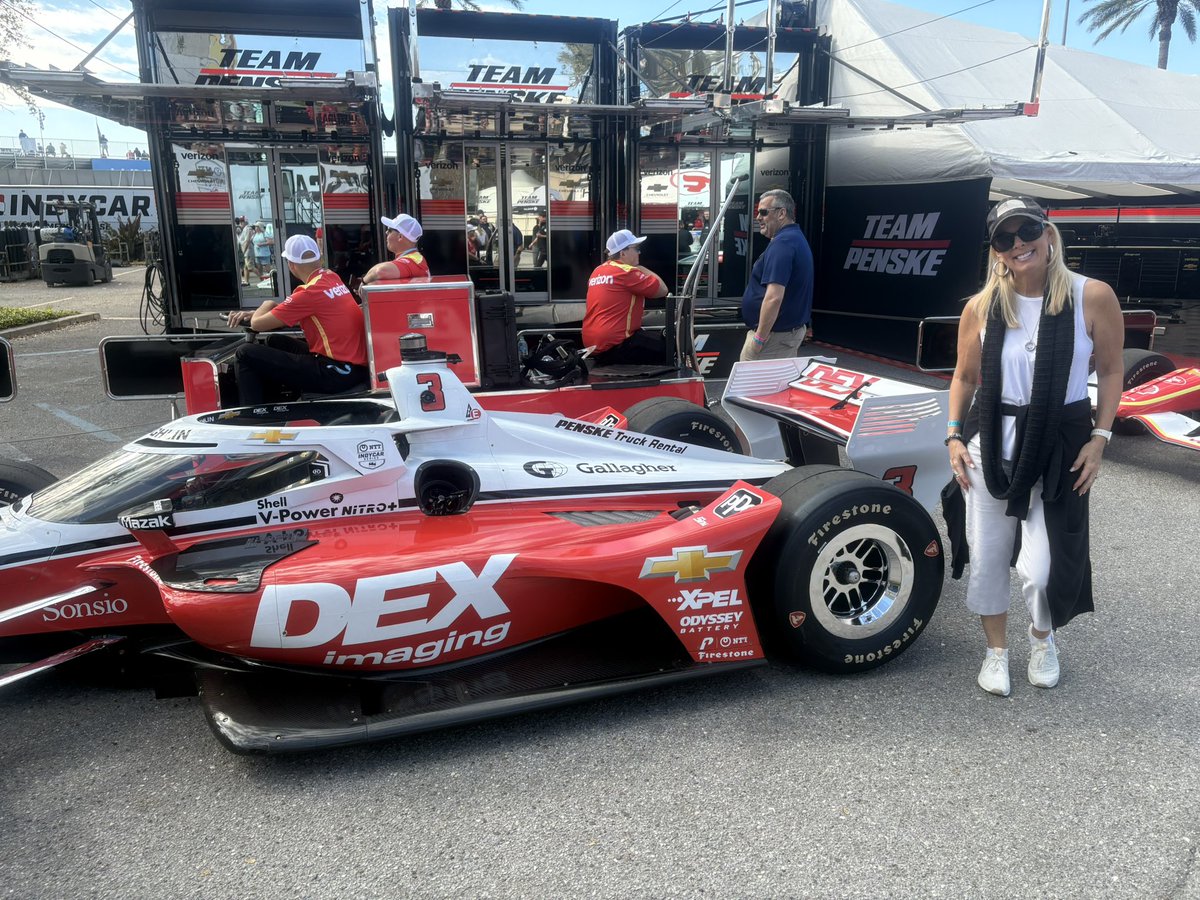 DannyWBennett's tweet image. On Saturday we got to meet Alex Palou! Little did we know that he would win today! Congratulations Alex! #StPeteRaces #AlexPalou #IndyCarSeries #DHL