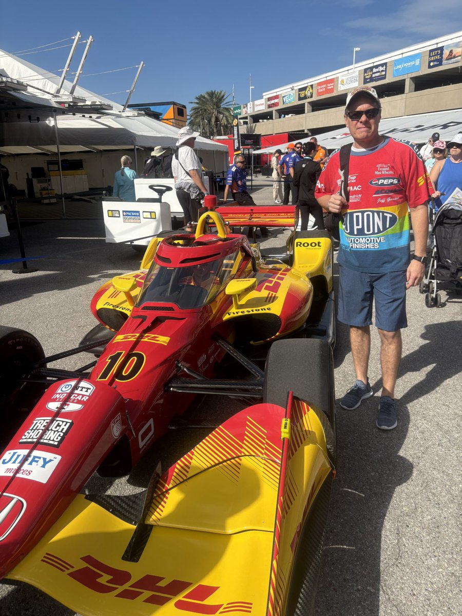 DannyWBennett's tweet image. On Saturday we got to meet Alex Palou! Little did we know that he would win today! Congratulations Alex! #StPeteRaces #AlexPalou #IndyCarSeries #DHL