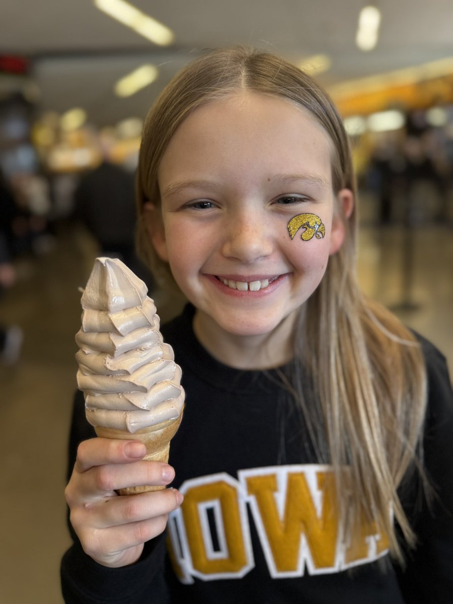 One of the best parts about CHA? 🍦 #FightForIowa <a href="/IowaWBB/">Iowa Women's Basketball</a>