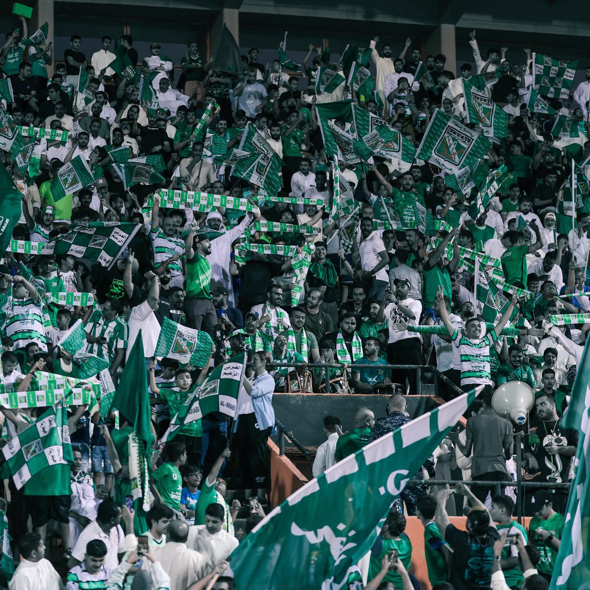 جمهورنا الغالي جمهور النادي العربي ..
أنتم سندنا و قوتنا ننتظر دعمكم الكبير لإخوانكم و أبنائكم اللاعبين .. 
💚