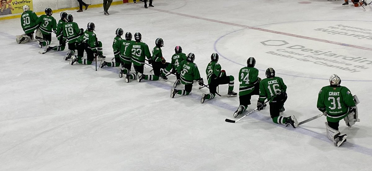 A tightly contested Championship sees the Shamrocks come up short in a 2-1 final. Congrats to the Pionniers on a great game. Shamrocks cap off a fun-filled weekend as proud silver medalists. 🥈 ☘️