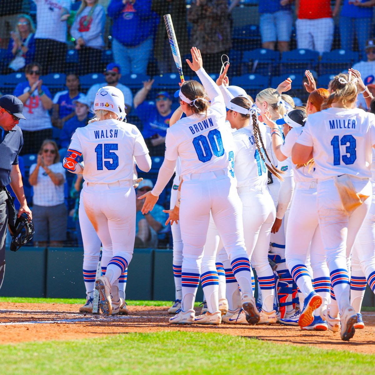 CRUSHED x <a href="/ReaganWalsh17/">Reagan Walsh</a> 💣

This is Reagan's 4th HR of the tournament! 

#GoGators