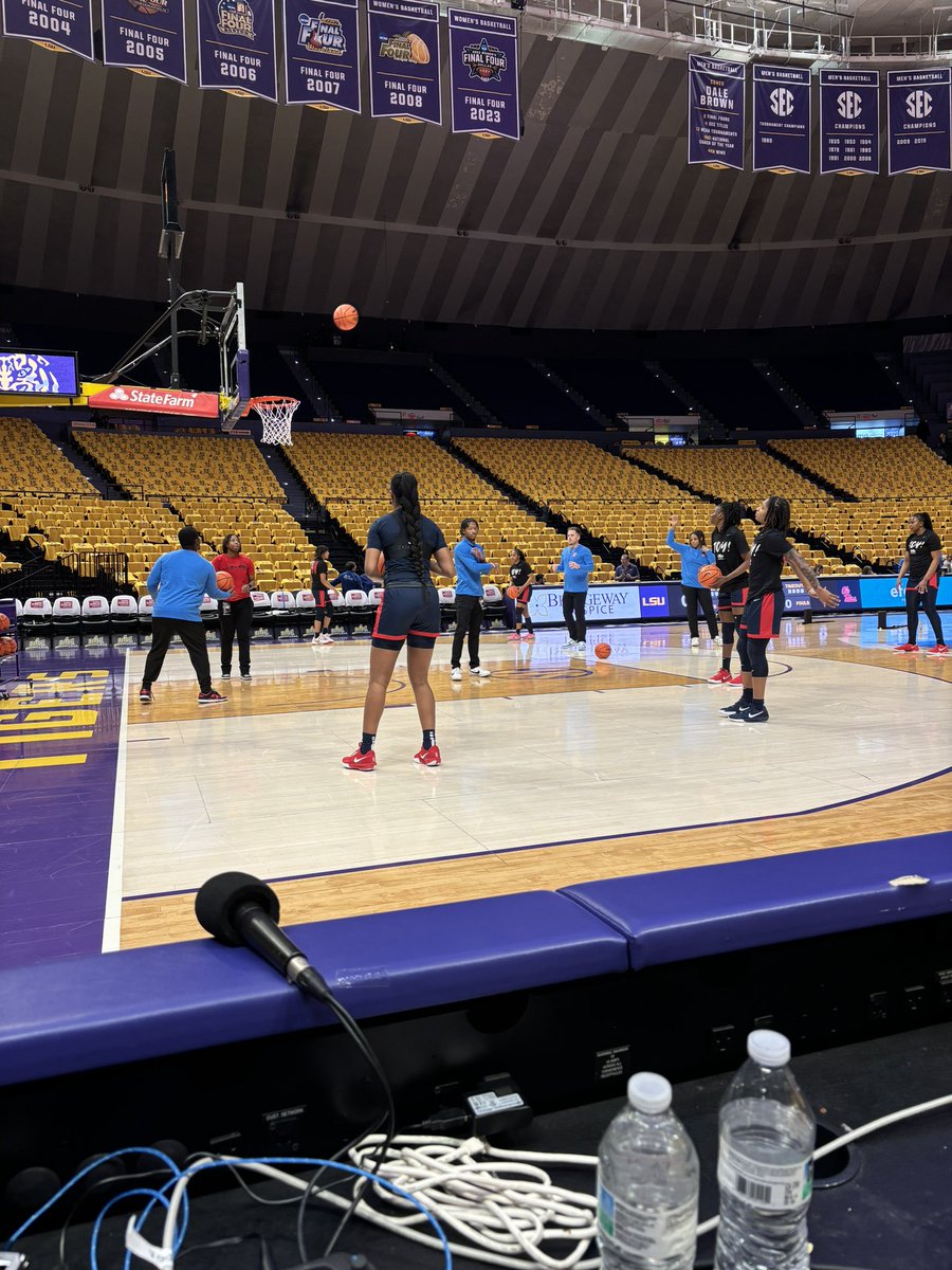 Last game of the regular season for <a href="/OleMissWBB/">Ole Miss Women's BB</a>! Rebels are in Baton Rouge to take on LSU. Join me for pre-game starting at 2:45 on <a href="/theq105/">Q105</a> and the <a href="/varsity/">Varsity</a> app!