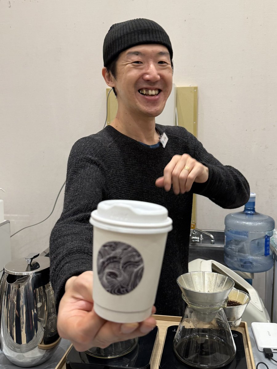 ethiopia_mocha's tweet photo. おはようございます😊
今日のモーニングコーヒーは
#ETHICUS さんの
Ecuador MAPUTO Lot12 Typica
ジャスミン、バニラ、オレンジ🥰
そしてオススメいただいたストーンフルーツを感じる果実感と甘さが👍
山崎さん楽しいお話&美味しい☕️
ありがとうございました🎶
では、皆さま今日もステキな1日を☺️ https://t.co/Yd0FkcY70j