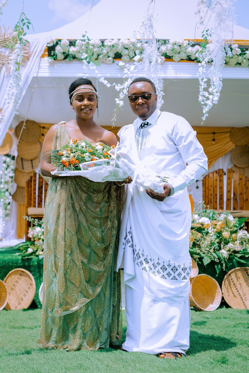 PEACE MEDIA EMPIRE (@peace_media_emp) on Twitter photo Umusore T.Jean Nepo kuri uyumunsi yasezeye ubusore Aho yashimye kubana na N.Joselyne akaramata. Video n'amafoto byafashwe na studio za Peace media empire ikorera <a href="/KireheDistrict/">Kirehe District</a> Muzagire urug ruhire.Umuhango wabereye <a href="/RwamaganaDistr/">Rwamagana District</a>
<a href="/Niyonzi23187525/">Niyonzima Jean Baptiste</a>
<a href="/Nshuti_Ezira/">Ezira NIYONSHUTI</a>
<a href="/uwimavava1/">Auré</a> Umusore T.Jean Nepo kuri uyumunsi yasezeye ubusore Aho yashimye kubana na N.Joselyne akaramata. Video n'amafoto byafashwe na studio za Peace media empire ikorera <a href="/KireheDistrict/">Kirehe District</a> Muzagire urug ruhire.Umuhango wabereye <a href="/RwamaganaDistr/">Rwamagana District</a>
<a href="/Niyonzi23187525/">Niyonzima Jean Baptiste</a>
<a href="/Nshuti_Ezira/">Ezira NIYONSHUTI</a>
<a href="/uwimavava1/">Auré</a>