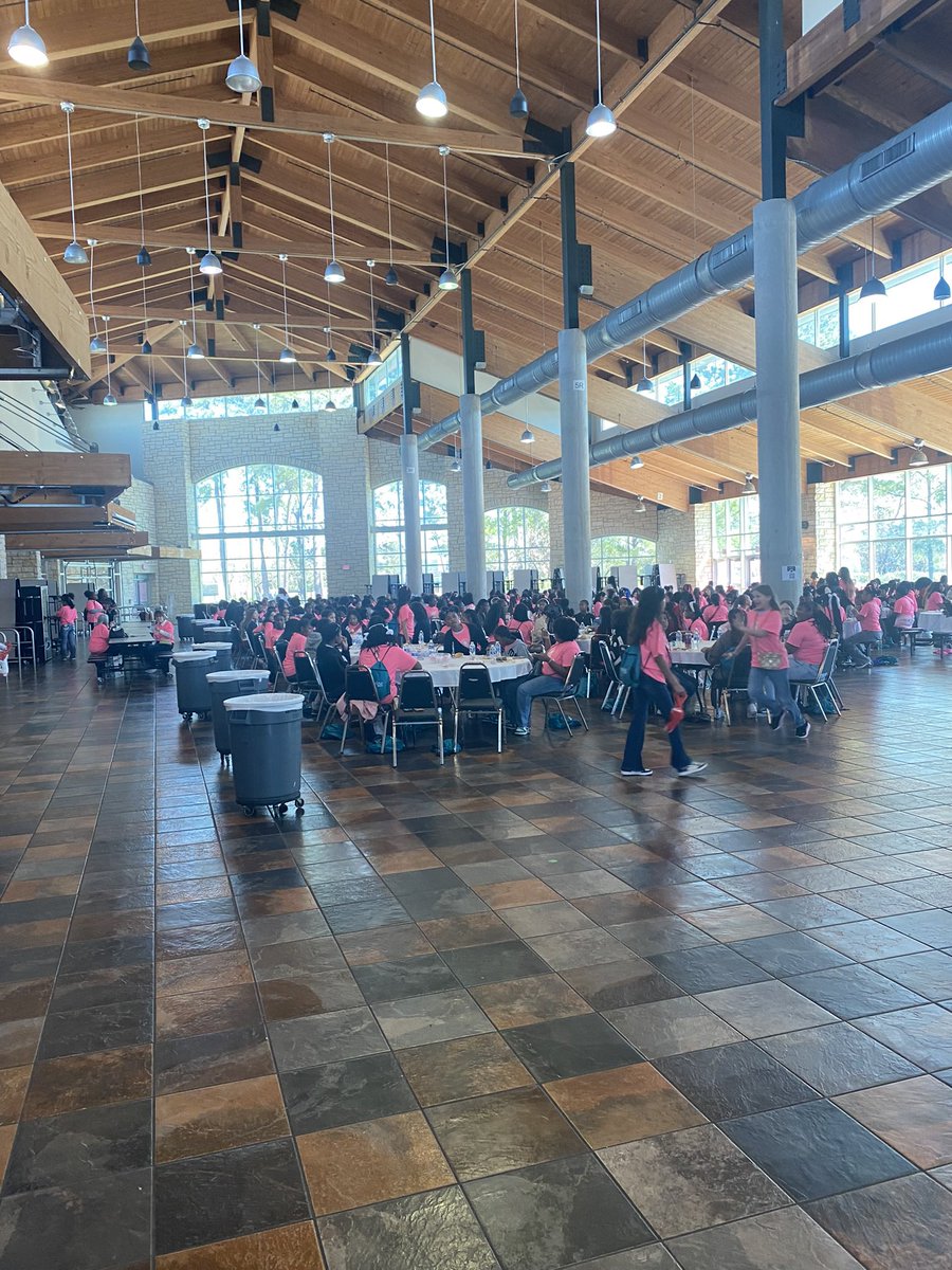 MsSharpe10's tweet image. The 2025 Spring ISD Girls Empowerment Summit was a success! So many girls, leaders, and volunteers showed up & showed out! Of course our razorback girls were in the building! 🩷🫶🏾✨ @SpringISD @SpringISD_FACE @RobersonSpring