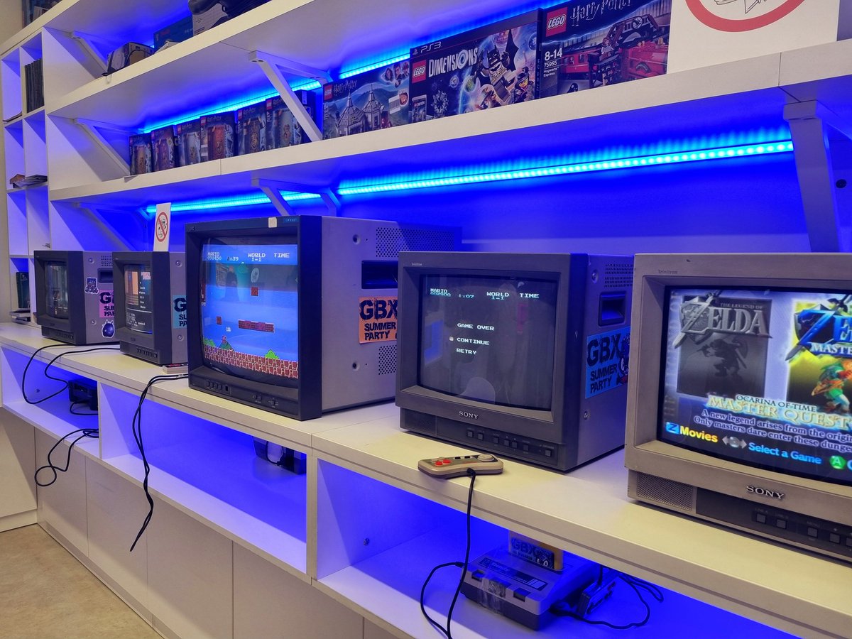 Планировал на 15 мин забежать к знакомым в я.музей, а в итоге через 3 часа словил ретропередоз