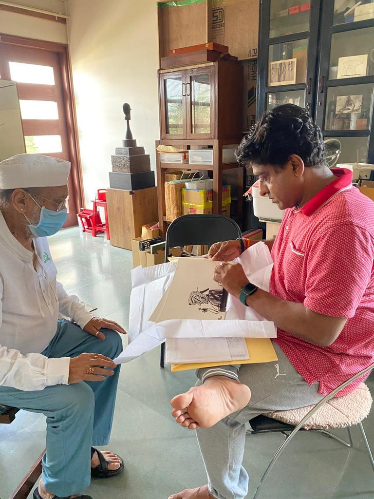 kuljeetschahal's tweet photo. हिम्मत शाह जी नहीं रहे। महान कलाकार थे। चित्रकार और शिल्पी। संजीदा इंसान। समाज और कला पर सुलझे हुए विचार रखते थे। एक वैश्विक नज़रिया उनके काम में सदा बना रहा, जो उनके काम में दमकता है। 

उनकी स्मृति को आत्मीय नमन। 
#HimmatShah https://t.co/EismUugH8t