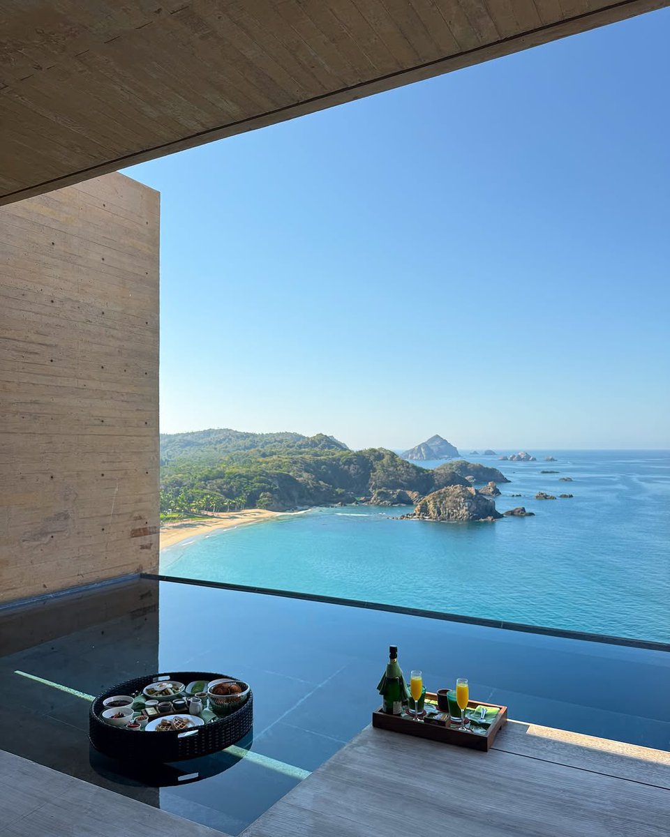 Imagine have this view from your house.