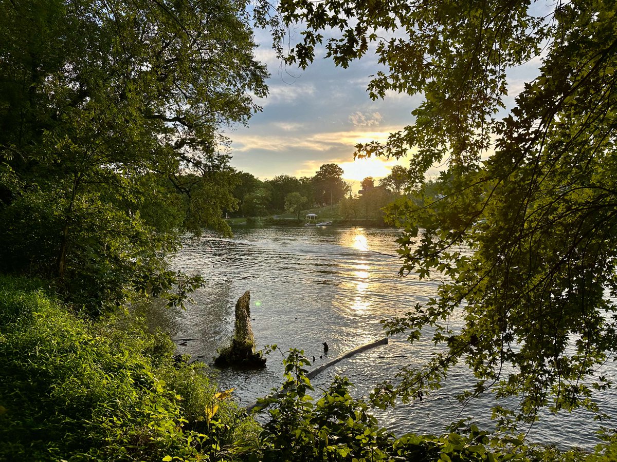It's time for your C&amp;O Canal #MomentOfZen! Check back next week for a beautiful picture or video of the Chesapeake &amp; Ohio Canal National Historical Park.

📸: Sunset by Chris Dillman