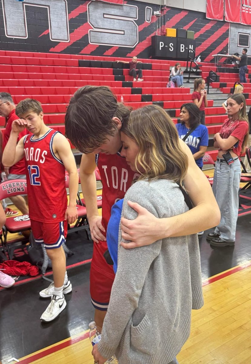 brysongundry1's tweet image. Now that my senior season came to an end this past week, I’ve thought a lot..I’m humbled and blessed to have parents that have always been there to support me since I was a little kid at every practice, game, training, or tournament. Love this picture of my mom after my last…