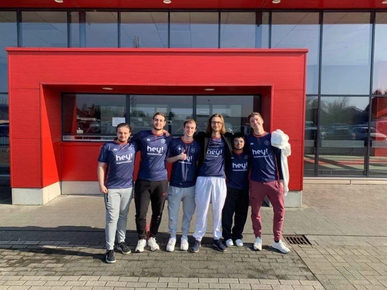 zennit_gaming's tweet photo. 🔥 TOP 4 à la #Fragomatic pour notre team ACA ! 🔥
Un week-end plein de belles PERF pour nos 5 joueurs 🇧🇪, accompagnés par notre @Tsunazz1 national💪
Un premier test en LAN et ce n’est que le début !
Prochaine étape ? #Game25 👀 https://t.co/bqaiStc7vV