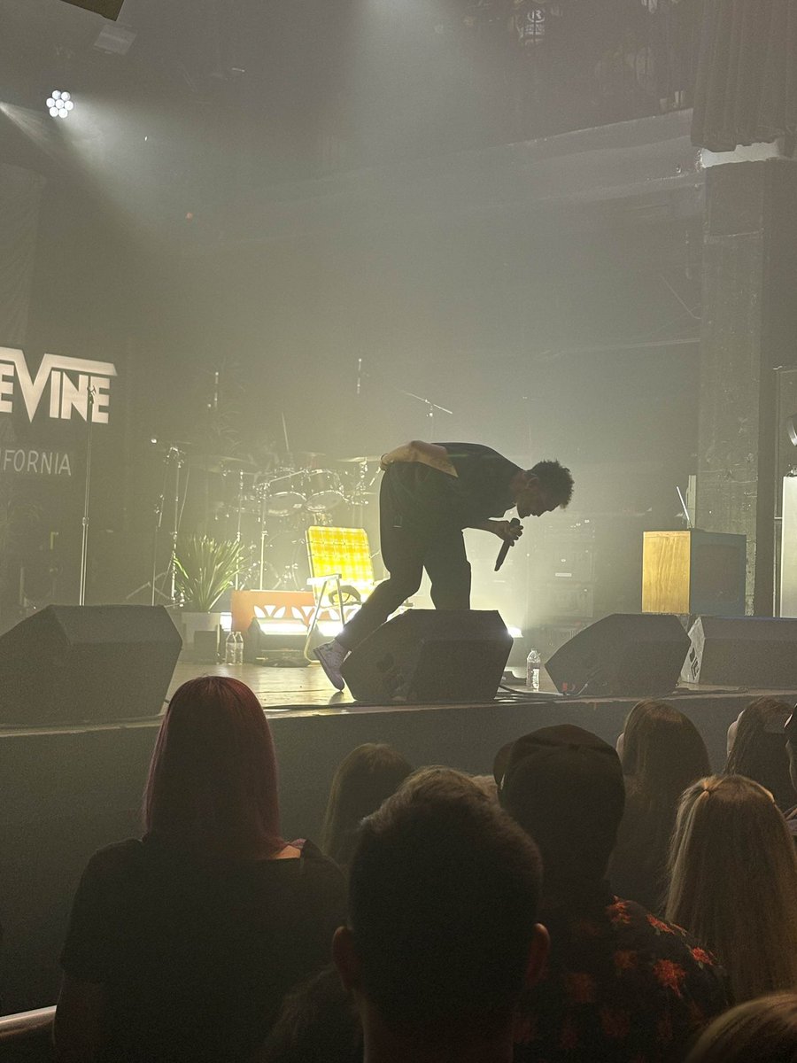 treefrog1983's tweet photo. Had a blast at the Bryce Vine concert!! https://t.co/dHnjVQYKTj