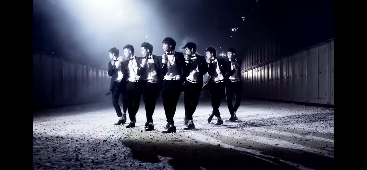 lskindagirls's tweet photo. @IFNT_Official_ #Dangerous is giving me very #ComeBackAgain vibes; MJ Style
#LIKE_INFINITE
#인피니트 #INFINITE https://t.co/NhbFjMg4Uw