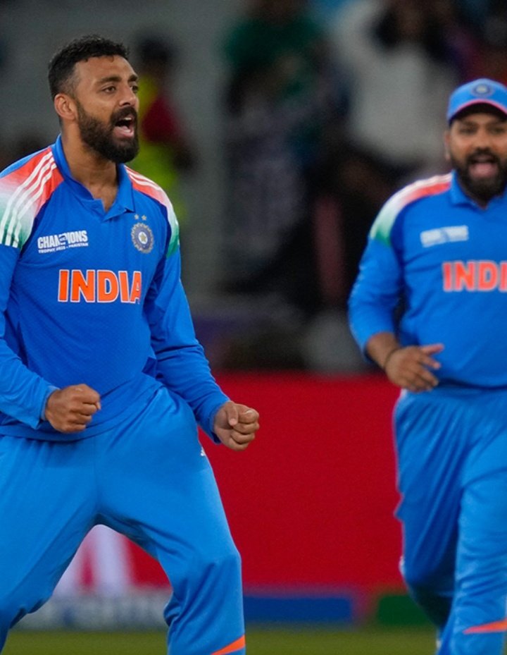 INDIA defeats New Zealand 🫡 🇮🇳

Varun Unplayable Chakravarthy 🙌 

5 for 42
#INDvsNZ  #varunchakravarthy