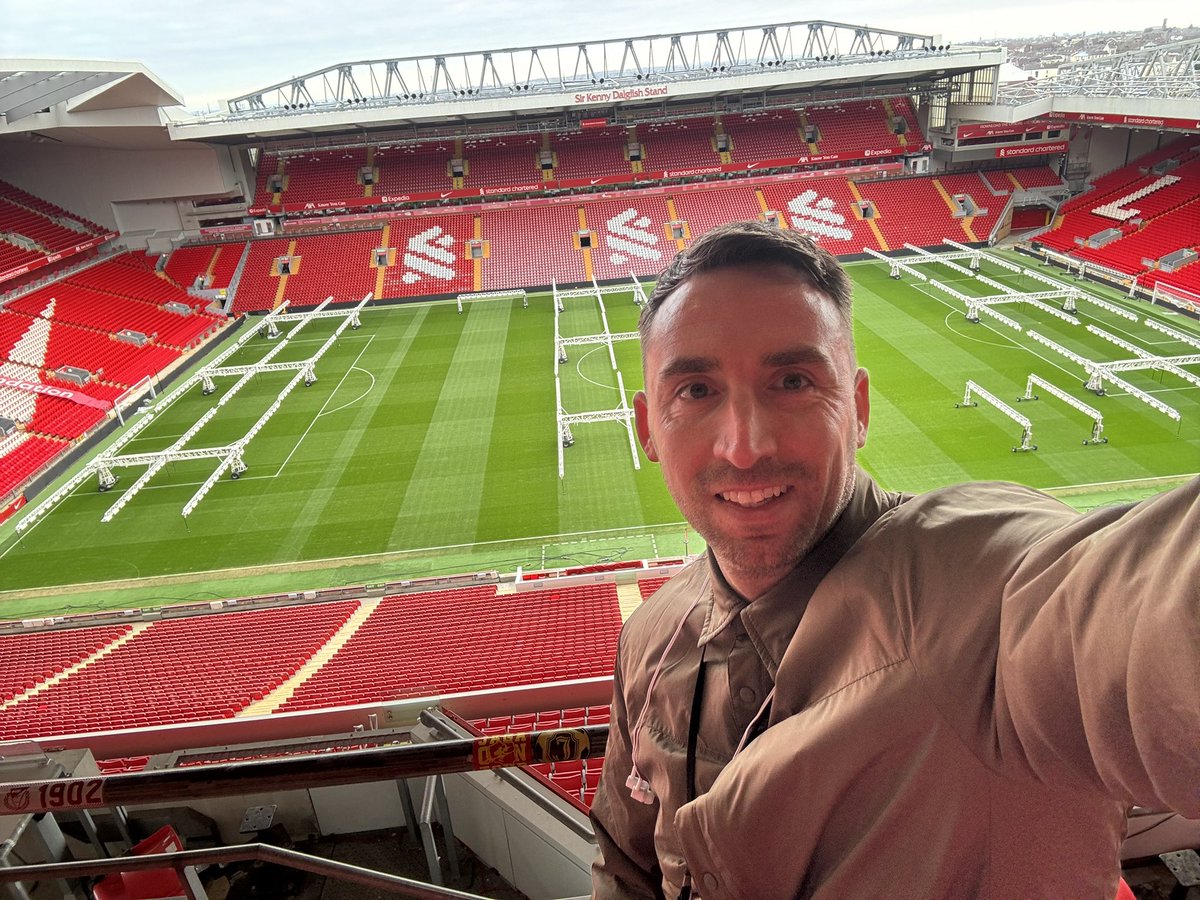 George Carlin tweet media