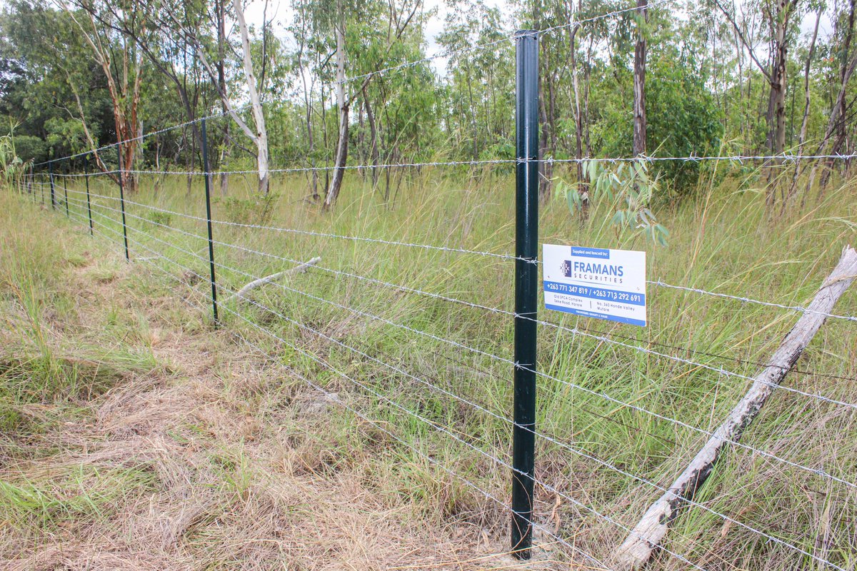 IdeaManyama's tweet photo. @redmarketsunday @iMisred For All Your Fencing Services Including Installations anywhere in Zimbabwe, Call or WhatsApp +263 771 347 819 / +263 713 292 691. Located @ Old SPCA Complex, Seke Rd. Harare. https://t.co/66S26NK6lM