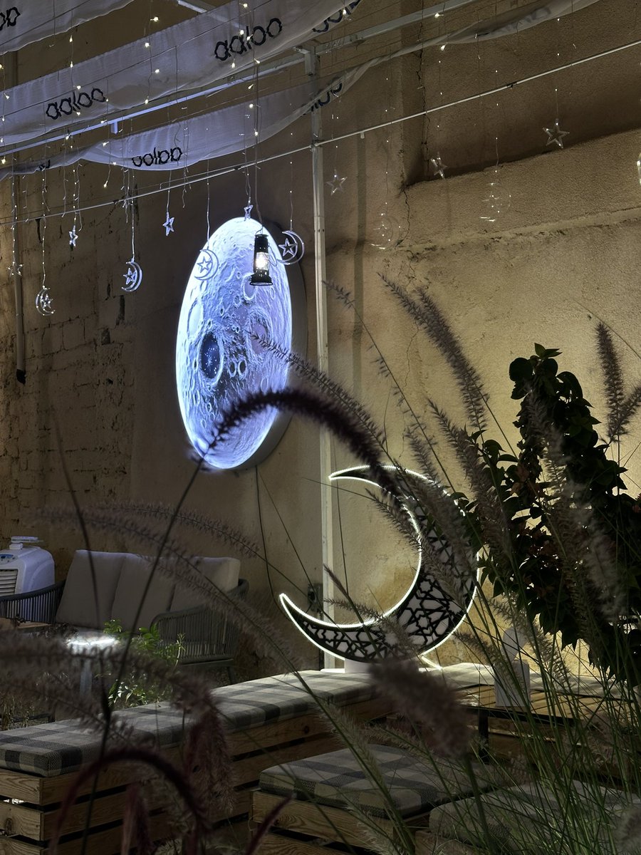 2m__98's tweet photo. وتُزهر الحيـاة في رمضـان ♥️🌙 https://t.co/LtIqDircWP