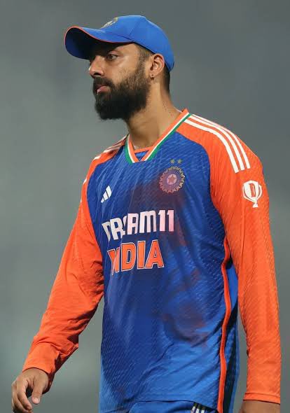 SiddharthKG7's tweet image. Varun Chakaravarthy.

-6’1” tall.
-Telugu family.
-born in Karnataka.
-studied in Tamil Nadu.
-married a Marathi.
-plays for Kolkata in IPL.
-is an architect.
-5 wickets in 2nd ODI.

Indian potential when not stuck in libir libir regionalism.