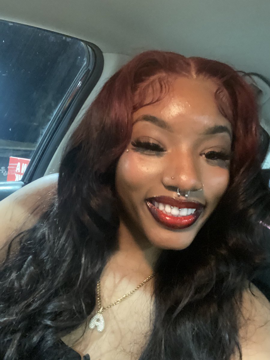 $excHotFaggotBich😍 tweet media