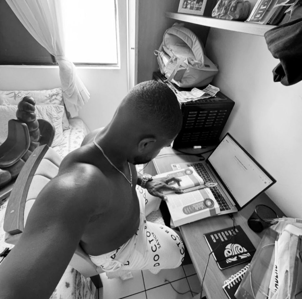 amandastudys's tweet image. Melhores simulados para começar os estudos 2025 🎉 (post reservado para iniciantes)