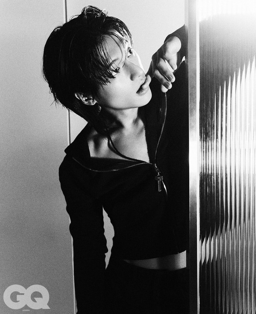 woostrs's tweet image. wooyoung croptop.... wooyoung...