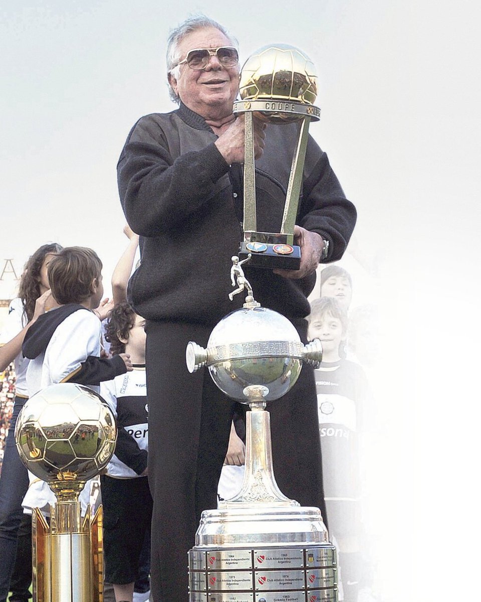 ¡Se cumplen 45 años del día que la bandera paraguaya estuvo en la cima del fútbol mundial! Mi papá creyó en grande y llevó a <a href="/elClubOlimpia/">Club Olimpia</a> a ganar la Copa Intercontinental. Mi reconocimiento eterno para los jugadores y el cuerpo técnico que lograron aquella hazaña.