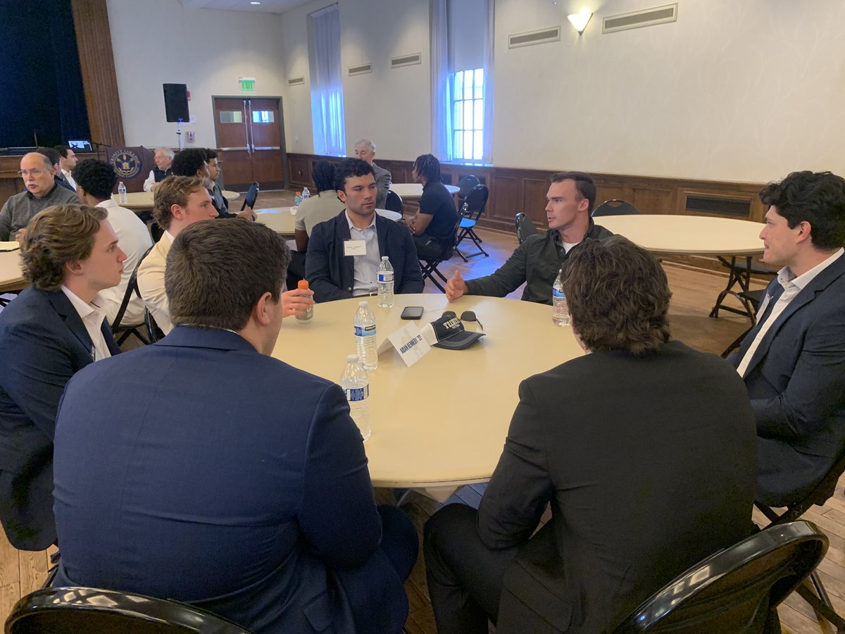 Trinity College Football tweet media