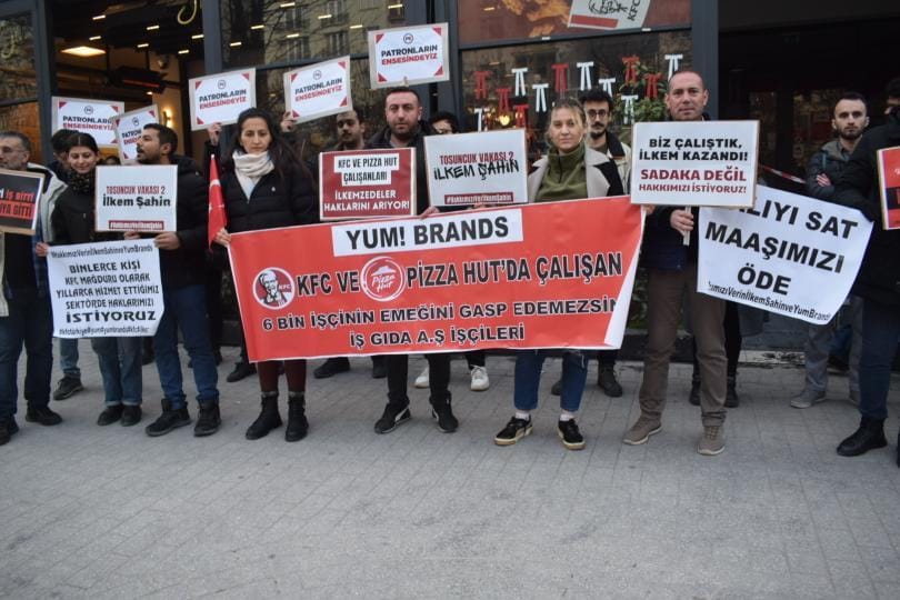 MehmetB07722554's tweet photo. @ersanengin5 #HakimiziverilkemsahinYumbrsndsKfcphişgida https://t.co/YtK3VIygqT