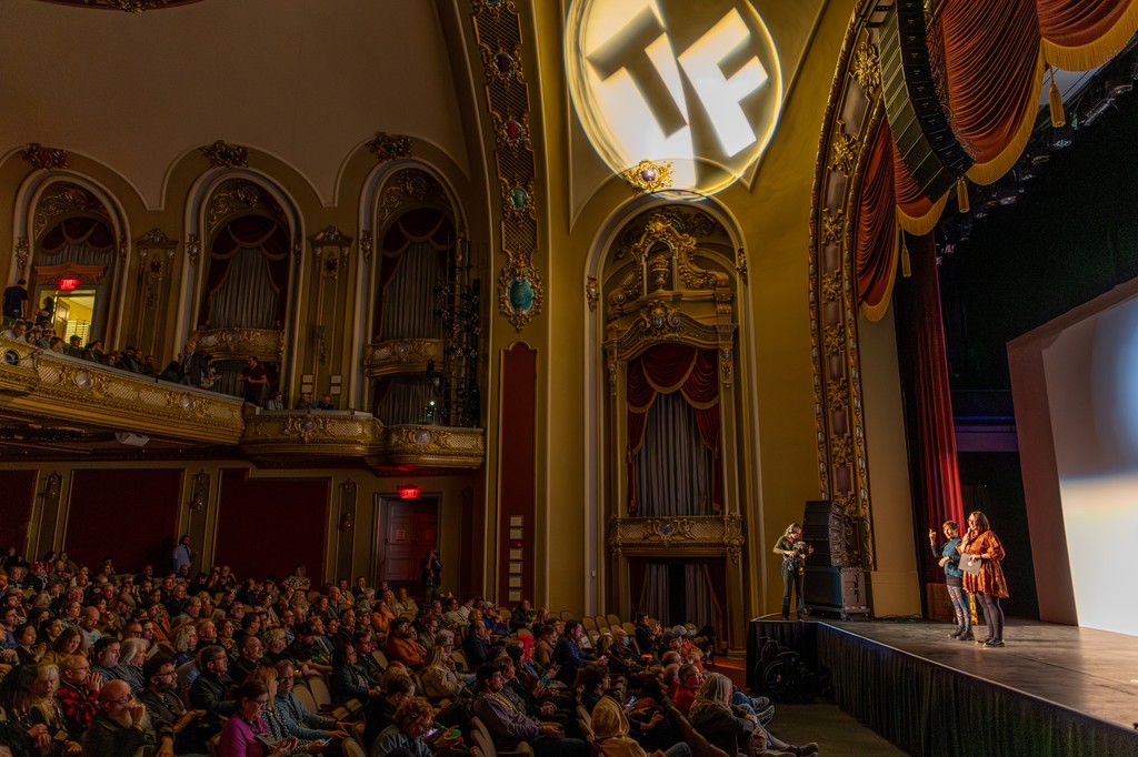 truefalse's tweet image. A special shoutout is in order for our venue sponsor Simmons Bank! Simmons Bank makes film showings, parties, music, art installations, and more possible in the beautiful Missouri Theatre.  ⁠
⁠
We're so grateful to Simmons Bank for keeping us in one of our favorite venues!