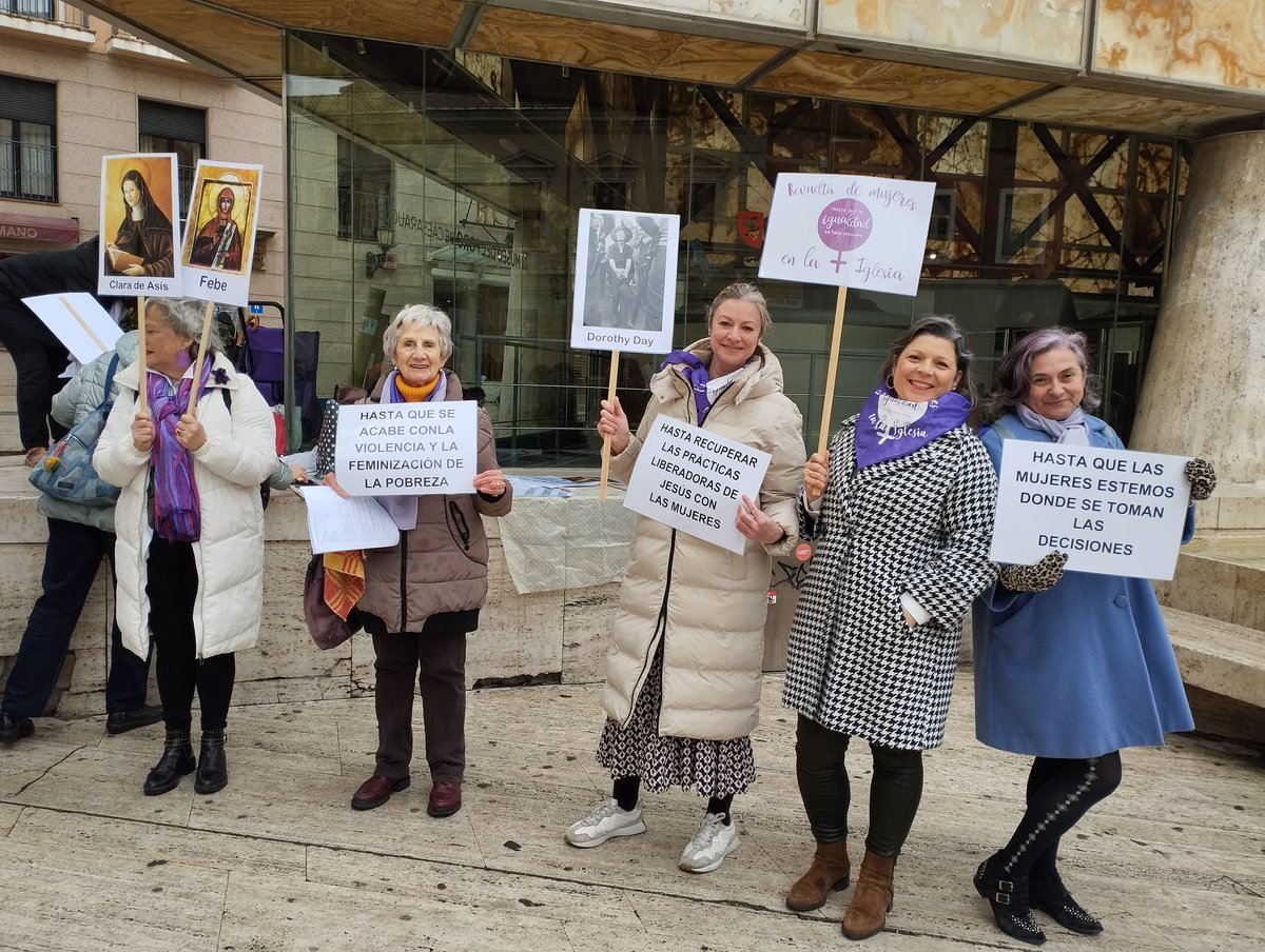RevueltaMujeres's tweet photo. En Zaragoza, Aragón, llevamos ya 6 años manifestando que no vamos a reblar hasta que la igualdad sea costumbre. #noreblar #nocejar #noretroceder #hastaquelaigualdadsehagacostumbre https://t.co/TTj4EKZ2ve