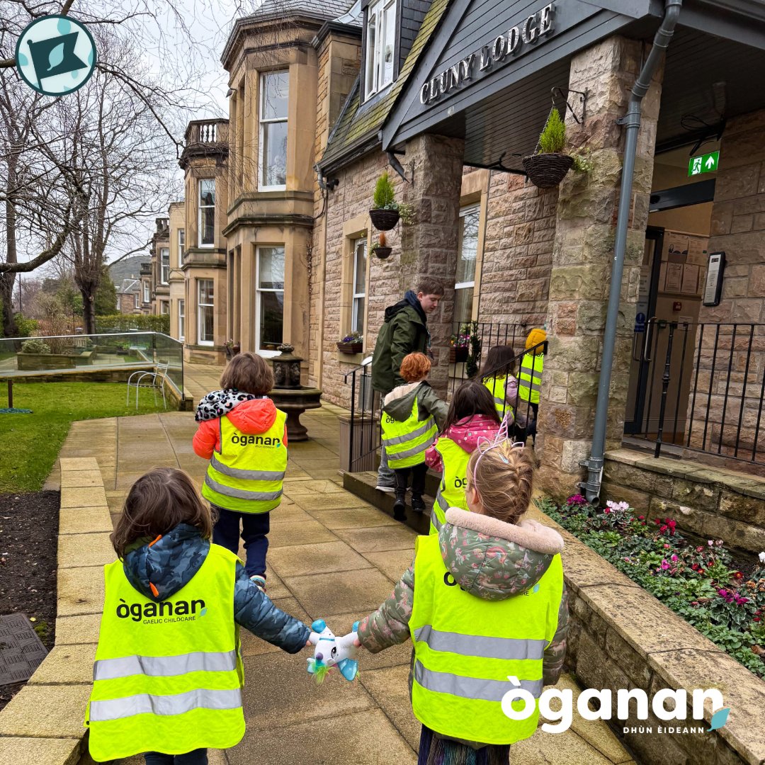 📸Cluba nan Saor-làithean a Ghearran: Latha Ghnìomhan-Coibhneis Tuaireamach ☺️🎶 
Seo dealbh beag de na rinn sinn aig Òganan Dhùn Èideann 👀

/

📸 February Holiday Club: Random Acts of Kindness Day ☺️🎶 
Here's a snapshot of what we got up to at Òganan Dhùn Èideann 👀

#Gàidhlig