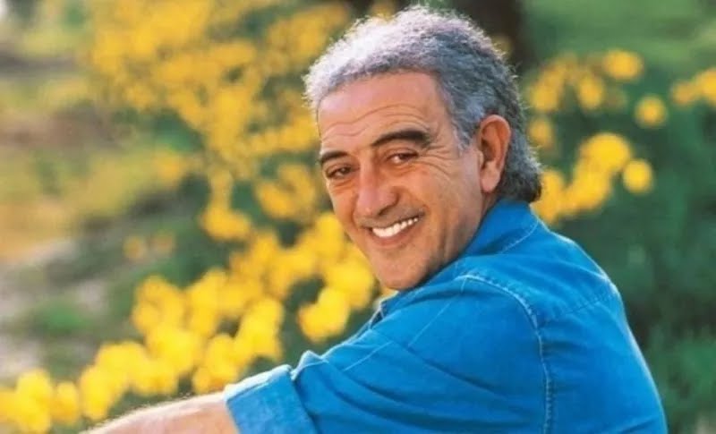 mustinetnet's tweet photo. Hepimizin Edip abisi, kıymetli sanatçı büyüğümüz Edip Akbayram'a Allah'tan rahmet, tüm sevenlerine sabır dilerim. Seni hep gülen yüzünle hatırlayacak, "güzel günler görme"yi hayal etmeye devam edeceğiz. 🙏 https://t.co/dQOG2fYEgF