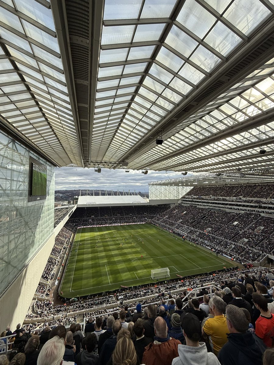 And the long journey back home to Brighton begins, what a game, what a bunch of players! Shout out to the Geordies, great people! #facup #bhafc #nufc
