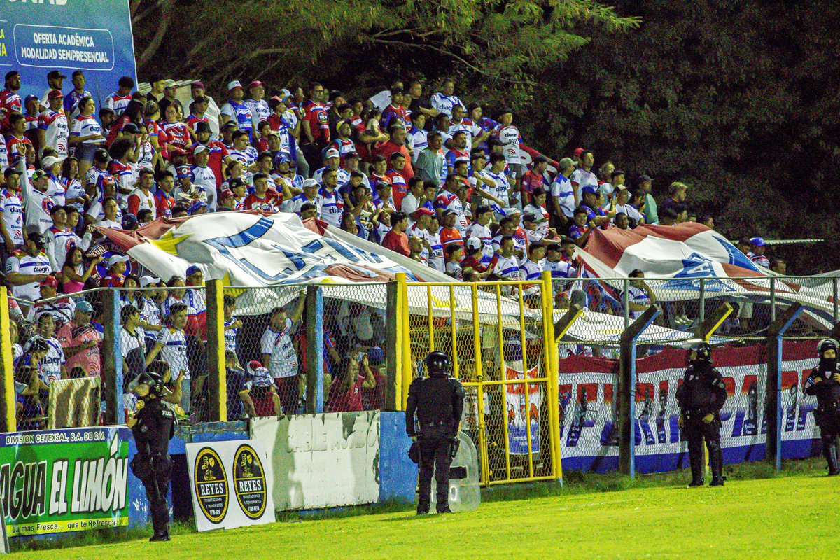 ¡COMO EN CASA!🔴⚪️🔵👏