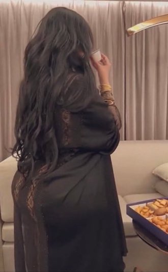 تنصحوني اتزوج والا اجلس اغرد لكم ؟! 😂💔