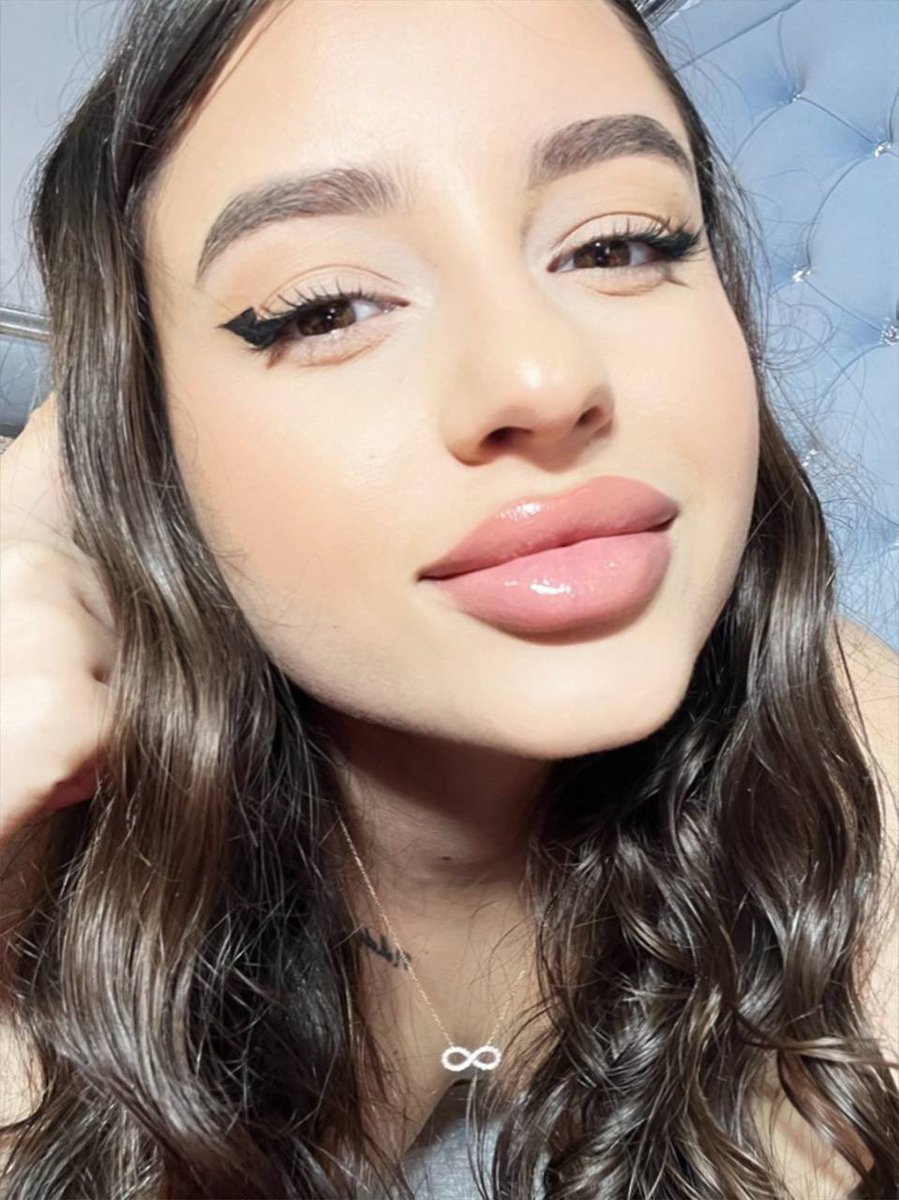 JhayerKate2055's tweet photo. Ready to chill new week 🥰 https://t.co/PtqNhTvzqW
