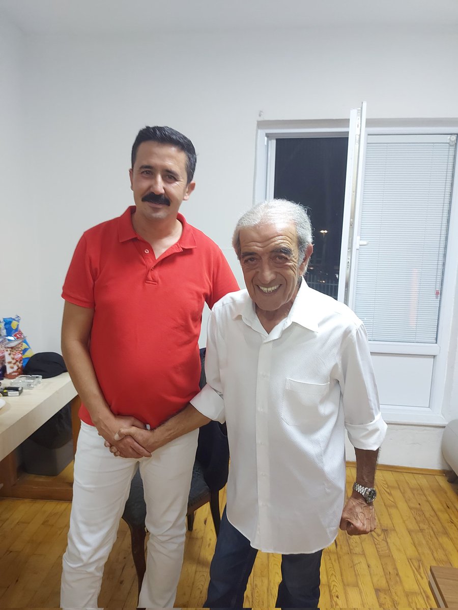 Ne yazık ki değerli sanatçımız Edip Akbayram’ı kaybettik.

Gençliğimize, ömrümüze bıraktığı şarkılarıyla onu hiç unutmayacağız.

Sanat Dünyamızın Sevenlerinin ve Milletimizin Başı Sağolsun.

#edipakbayram