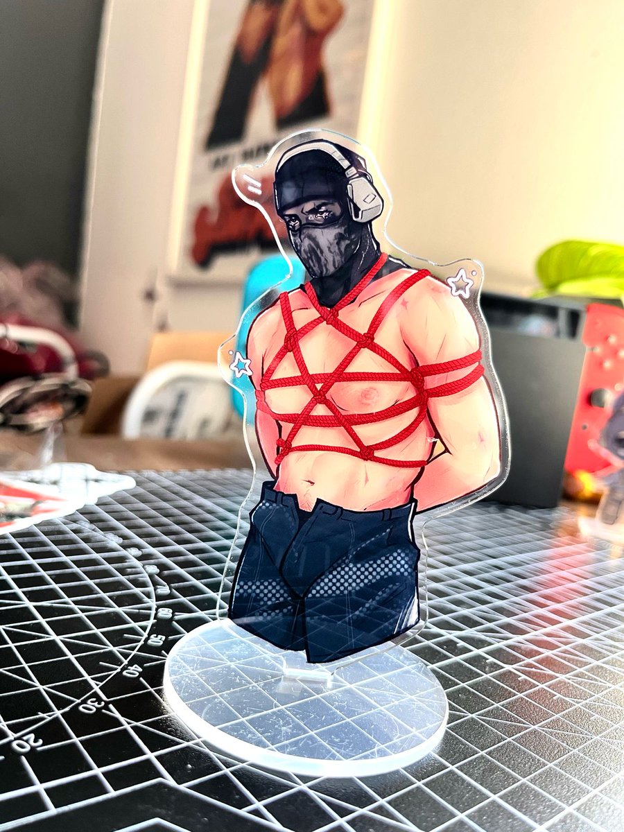 bykiraa's tweet image. shop update! 
♡new standes and stickers!

#cod #codtwt