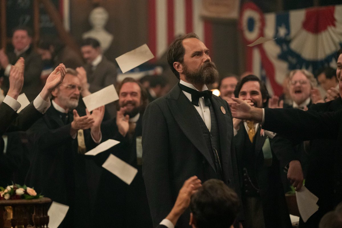 Michael Shannon stars as James Garfield  🇺🇸 in the upcoming movie “Death by Lightning”

#POTUS 🍿🎥 
#Oscars
#Oscar