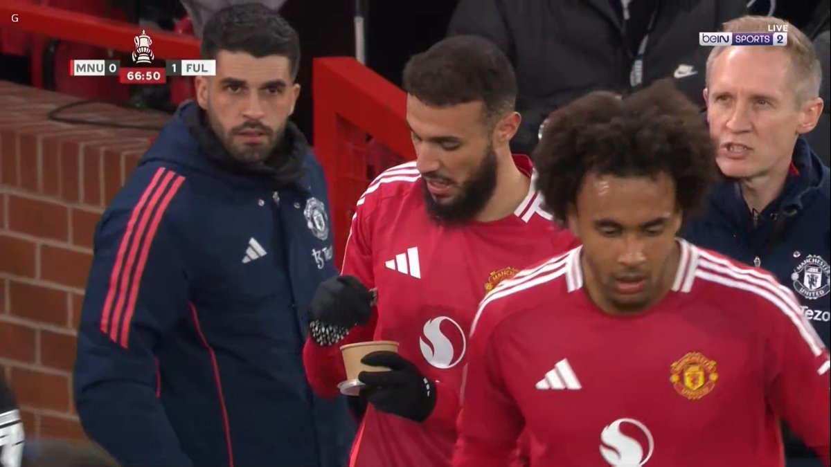 🚨🚨🚨🚨🚨🚨🚨 إيقاف المباراة للسماح لـ باسي &amp; نصير مزراوي الصائمين بالافطار ــــــ تقبل الله ❤️🌙