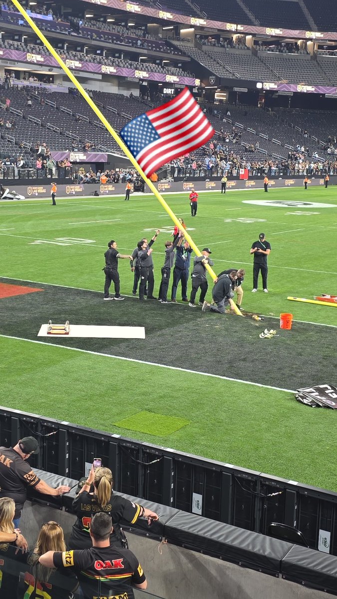 The <a href="/NRL/">NRL</a> in Las Vegas just keeps on delivering iconic moments! 

#NRLVegas #pantherpride 🇦🇺🖤❤️💛💚🇺🇸