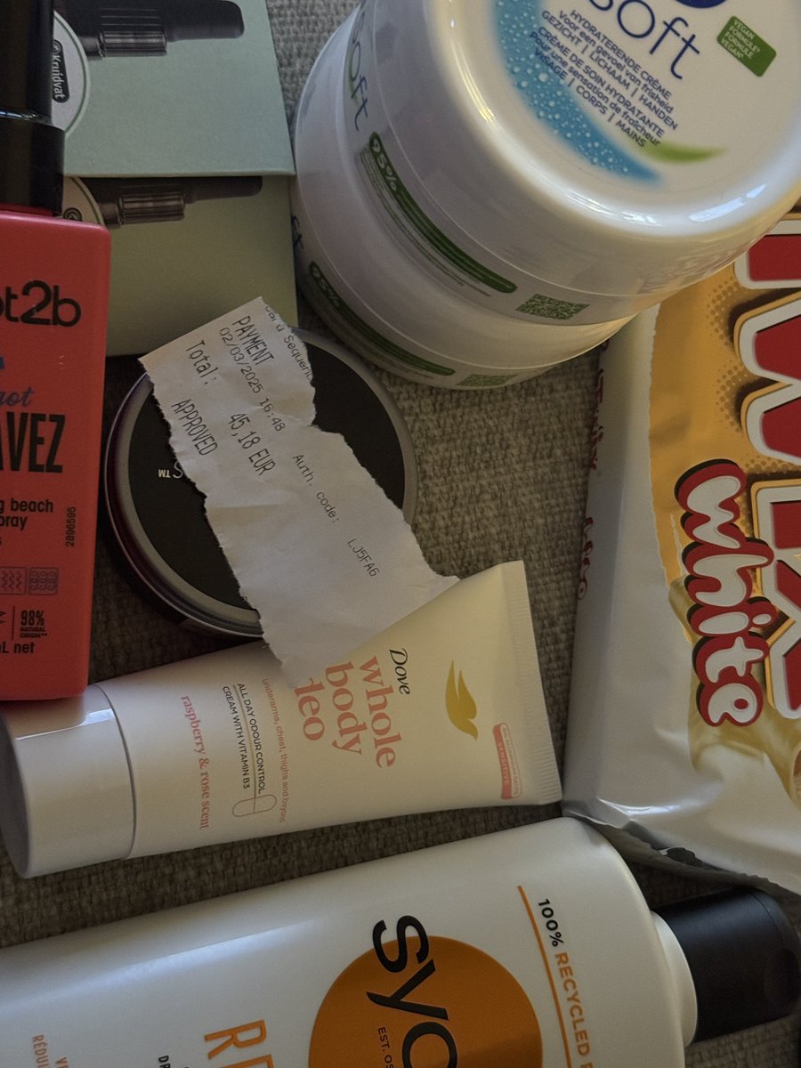 yourowncherry's tweet photo. Reimburse me for my shopping, pig. 
🙄💅🏾
Least you could do for being useless
#paypigsz #findomslaves #drained #atm #pig #financialdom #obeyme https://t.co/2wiT0T3S9W