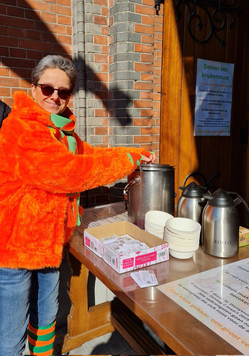 Sietj's tweet photo. Eerste carnaval: een supergezellige en zonnige middag! #alaaaaf https://t.co/Qugm4CPsyD