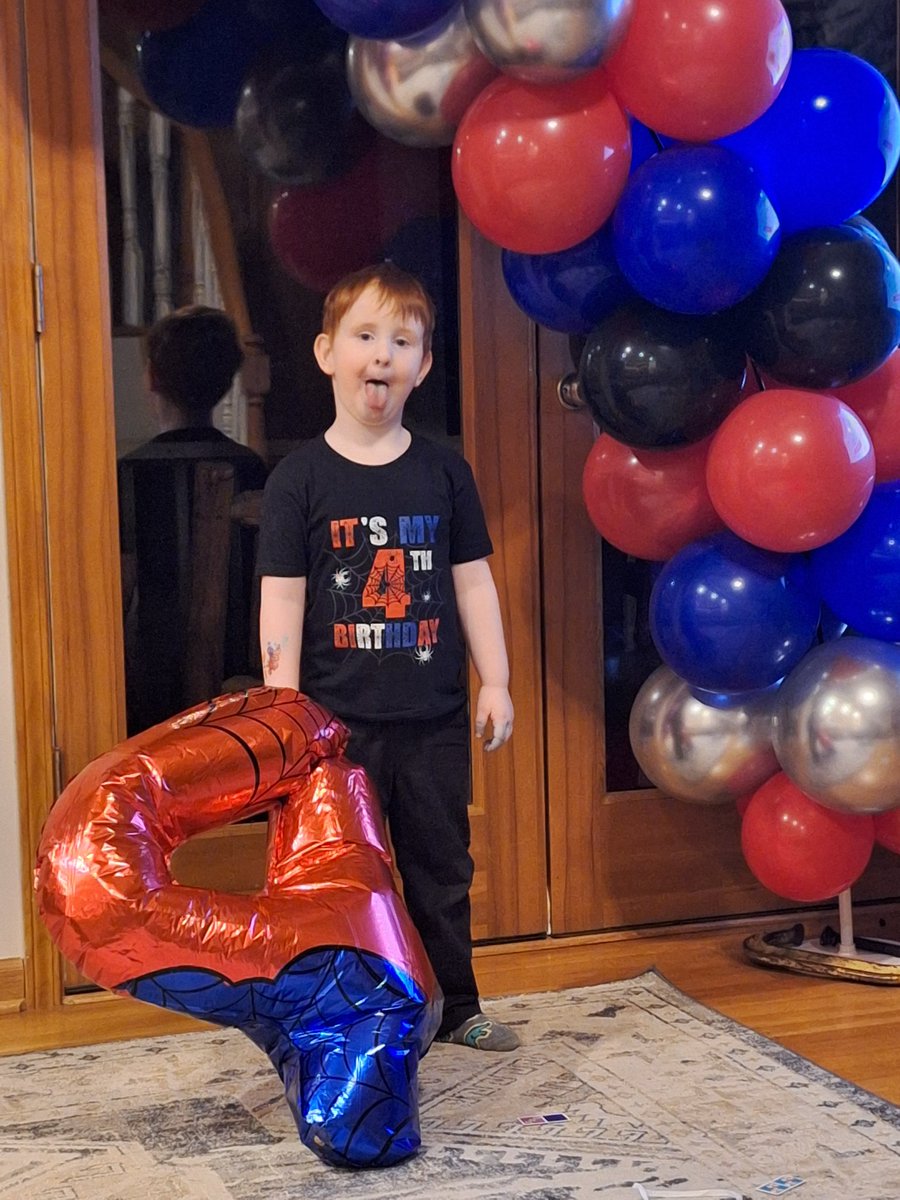 shumate_robin's tweet image. Happy Birthday to Oliver! I can&apos;t believe you are 4 years old today! You keep us moving and laughing everyday!