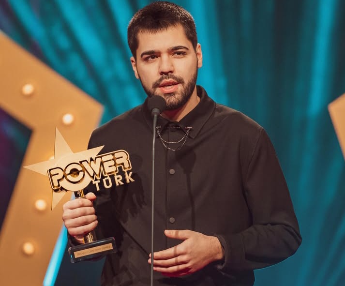 benzemiyolar mi arkadaslar biri bise desin qksqodgwkdhqleh