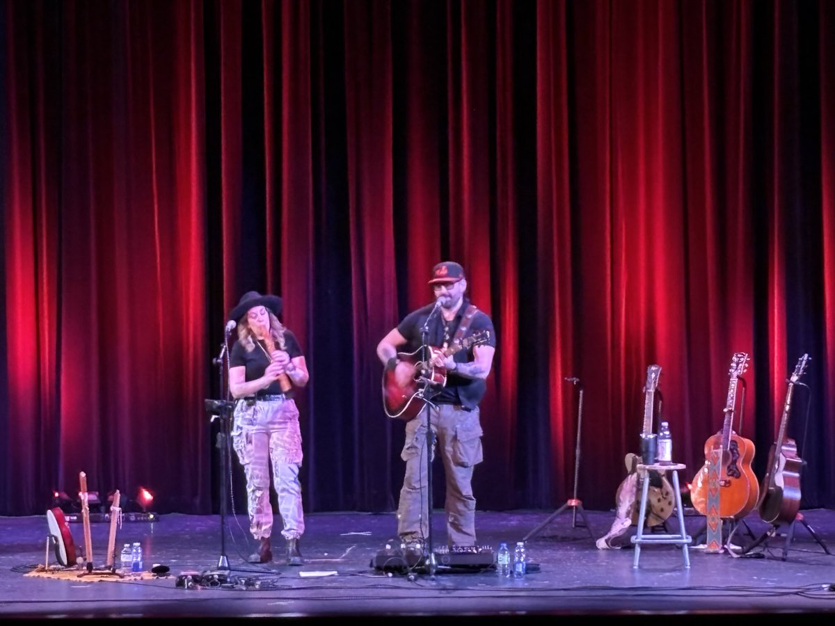 It was a gift to travel to ⁦<a href="/SacredHeartOCSB/">Sacred Heart Catholic High School</a>⁩ with our Ss to enjoy &amp; experience music &amp; storytelling ⁦<a href="/twinflamesband/">Twin Flames</a>⁩. Thank you ⁦<a href="/MissCarvery/">Miss. Carvery (She/Her)</a>⁩ for organizing this for our school <a href="/ocsbRE/">@ocsbRE</a>⁩ #ocsbopendoors ⁦<a href="/TDOttawa/">Dr. Tom D'Amico</a>⁩ ⁦<a href="/slackt/">Tim Slack</a>⁩