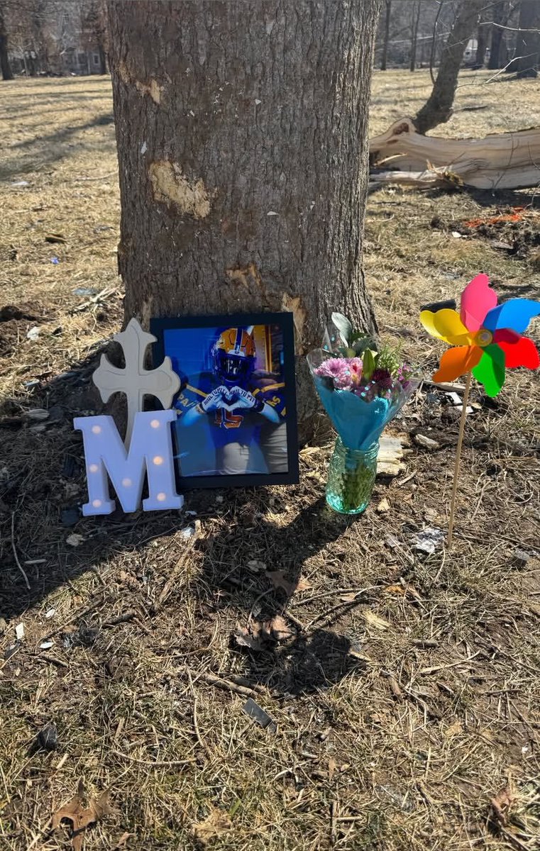 __1problem's tweet image. Rest easy man I promise you man I promise you I’m gone run it up for you man everything we talked about and dreamed of I promise you I’m gone forever rep yo name you won’t forever be forgotten #LLMONEYMAN🕊️💔💔