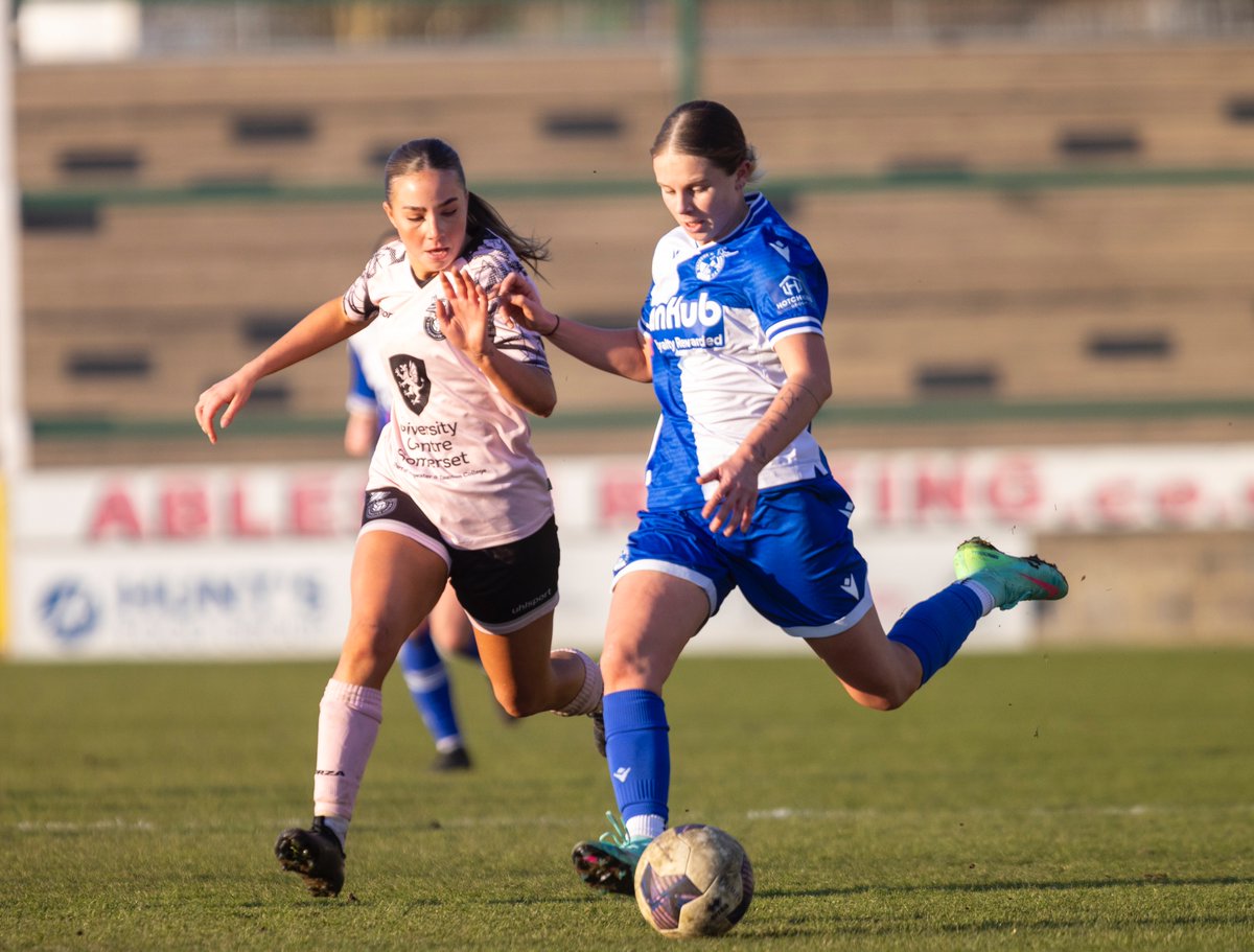 Popped along to Huish Park again this afternoon for a bit of National League 1 Womens football
Bridgwater United Women 1-O Bristol Rovers Women
Huish Park, Yeovil
Attendance 275

<a href="/BridgwaterUtdW/">Bridgwater United FC Women</a>  <a href="/Official_BRWFC/">Bristol Rovers Women</a>  <a href="/swsportsnews/">South West Sports News</a>