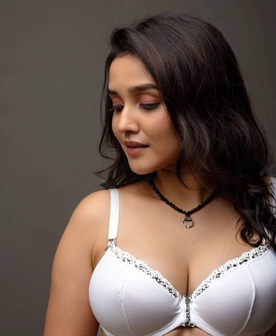 Anikha surendran (@Anikhasurendra5)  X